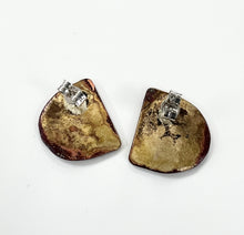 Load image into Gallery viewer, Form stud earrings