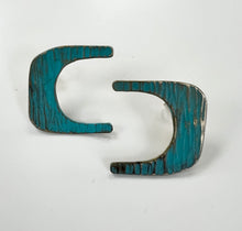 Load image into Gallery viewer, Cut out earrings