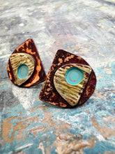 Load image into Gallery viewer, Form stud earrings