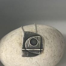 Load image into Gallery viewer, Format pendant oxidised silver