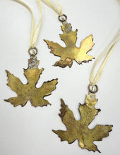 Load image into Gallery viewer, Small Brass acer leaf decoration