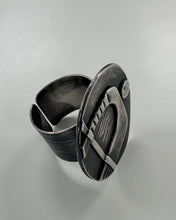 Load image into Gallery viewer, Crest ring oxidised silver