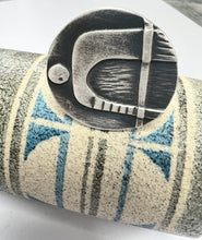 Load image into Gallery viewer, Crest ring oxidised silver