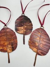 Load image into Gallery viewer, Cotinus decoration in copper
