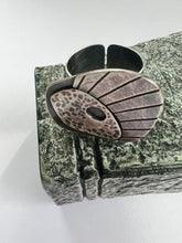 Load image into Gallery viewer, Pebble ring oxidised silver