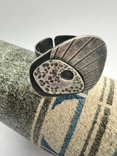 Load image into Gallery viewer, Pebble ring oxidised silver