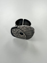 Load image into Gallery viewer, Pebble ring oxidised silver