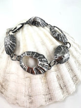 Load image into Gallery viewer, Porthminster & Marazion limpet bracelet