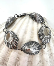 Load image into Gallery viewer, Porthminster & Marazion limpet bracelet