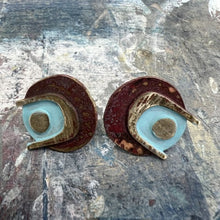 Load image into Gallery viewer, Arc stud earrings