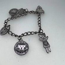 Load image into Gallery viewer, Cat charm bracelet