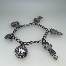 Load image into Gallery viewer, Cat charm bracelet
