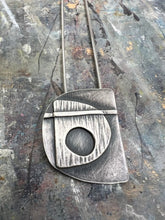Load image into Gallery viewer, Format pendant oxidised silver