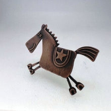 Load image into Gallery viewer, Horse brooch