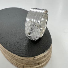 Load image into Gallery viewer, Porthmeor silver adjustable keyhole limpet shell ring