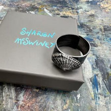 Load image into Gallery viewer, Porthmeor oxidised adjustable keyhole limpet shell ring