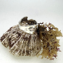 Load image into Gallery viewer, Seaweed sterling silver ring no6