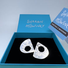 Load image into Gallery viewer, Strata stud earrings sterling silver