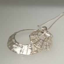 Load image into Gallery viewer, triple silver limpet necklace handmade by Sharon McSwiney St Ives
