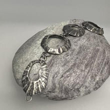 Load image into Gallery viewer, Marazion limpet bracelet