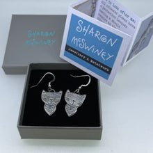 Load image into Gallery viewer, Large cat & heart earrings