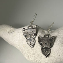 Load image into Gallery viewer, Large cat & heart earrings