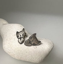 Load image into Gallery viewer, Small cat &amp; heart stud earrings

