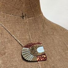 Load image into Gallery viewer, Contour pendant