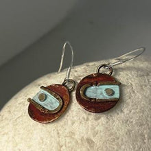 Load image into Gallery viewer, Curves earrings
