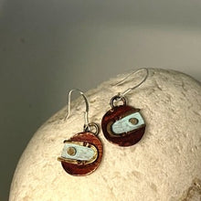 Load image into Gallery viewer, Curves earrings