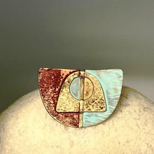 Load image into Gallery viewer, Element brooch