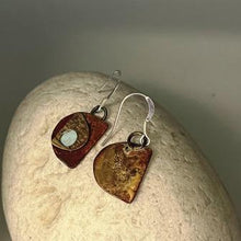 Load image into Gallery viewer, Form earrings