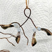 Load image into Gallery viewer, Mistletoe brass metalwork decoration