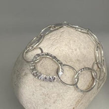 Load image into Gallery viewer, Loopy limpet bracelet