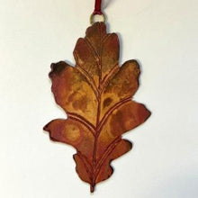 Load image into Gallery viewer, Large oak leaf decoration