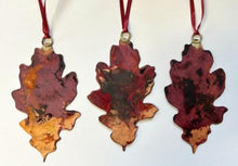 Load image into Gallery viewer, Large oak leaf decoration