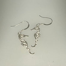 Load image into Gallery viewer, Silver seahorse earrings
