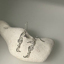 Load image into Gallery viewer, Silver seahorse earrings