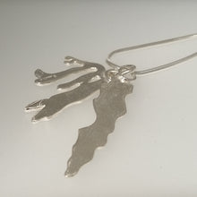 Load image into Gallery viewer, Seaweed bunch sterling silver necklace pendant by Sharon McSwiney St Ives in gift box