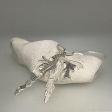 Load image into Gallery viewer, Seaweed bunch pendant necklace