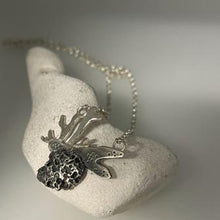 Load image into Gallery viewer, Seaweed reef pendant necklace