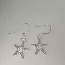 Load image into Gallery viewer, Starfish drop earrings