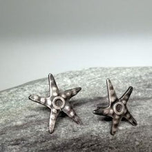 Load image into Gallery viewer, Oxidised starfish stud earrings