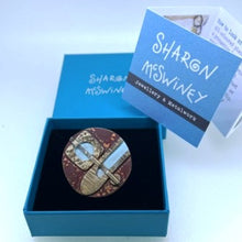 Load image into Gallery viewer, Structure brooch