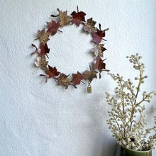 Load image into Gallery viewer, Sycamore leaf metalwork small wreath
