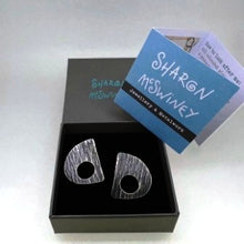 Load image into Gallery viewer, Strata stud earrings oxidised silver
