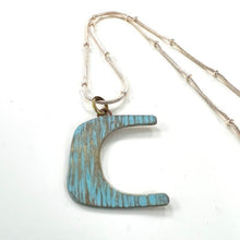 Load image into Gallery viewer, Cut out pendant necklace
