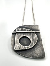 Load image into Gallery viewer, Format pendant oxidised silver
