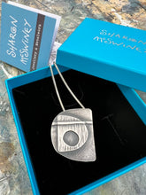 Load image into Gallery viewer, Format pendant oxidised silver
