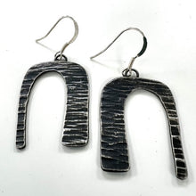 Load image into Gallery viewer, Granite silver earrings
